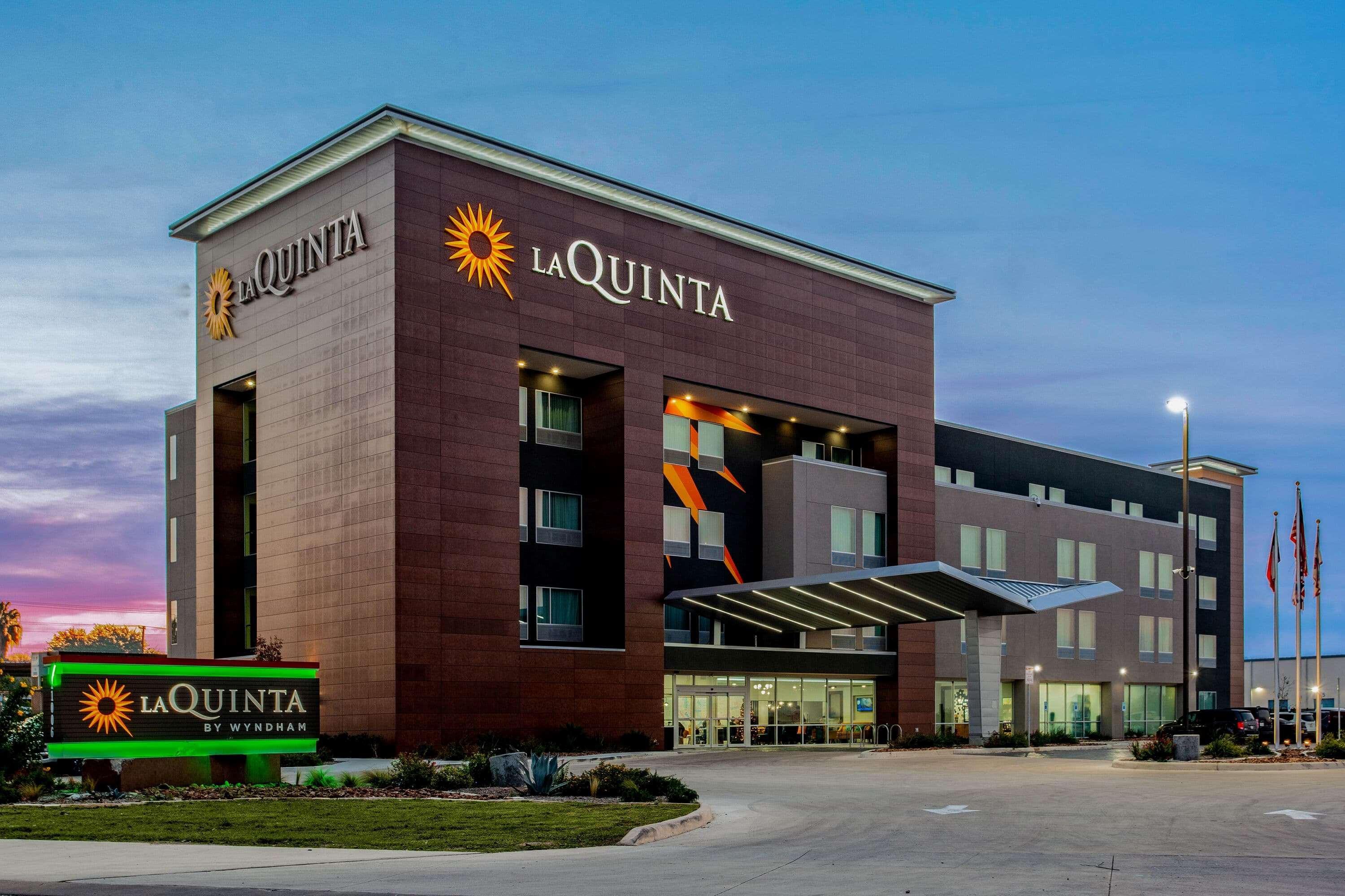 Hotel La Quinta By Wyndham Alamo City