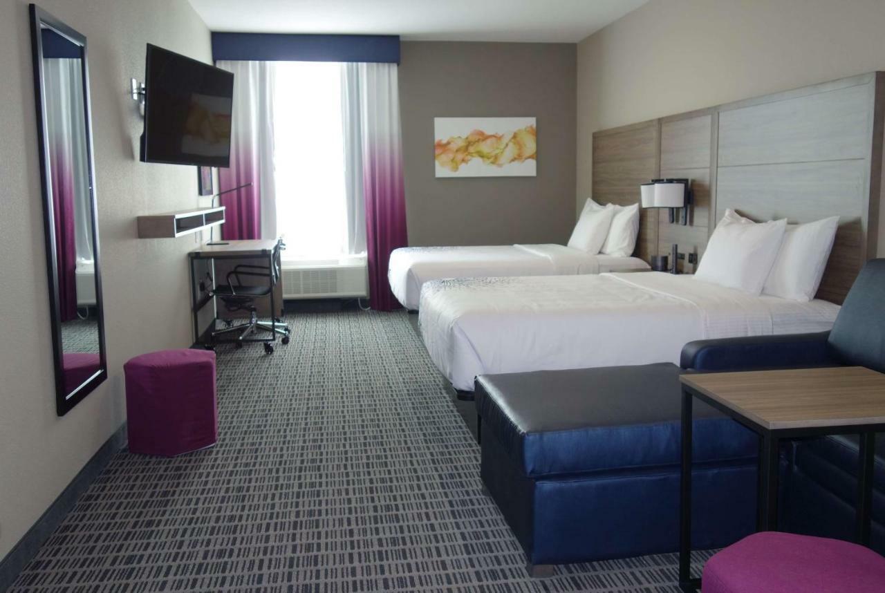 La Quinta By Wyndham Alamo City Hotel